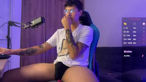 Snapshot of leaneseb chatting on 04-26-26, 02:26 leaneseb online show from 04-26-26, 02:26