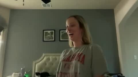 leanneluxecouple online show from 11-08-25, 01:22