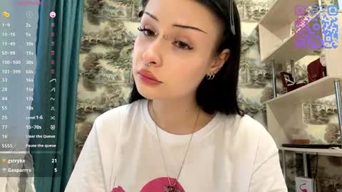 Kiki online show from 05-11-26, 04:04