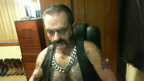 leathergreaser online show from 02-09-25, 07:41