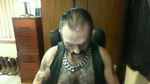 leathergreaser online show from 03-02-25, 03:24