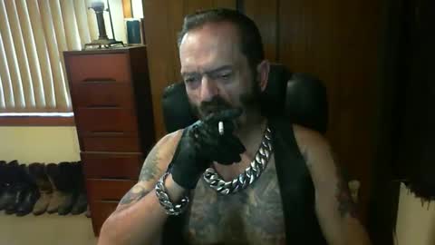 leathergreaser online show from 03-04-25, 11:00