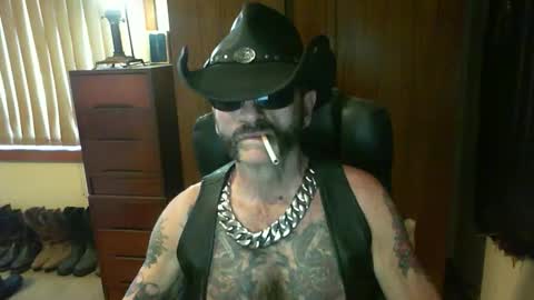 leathergreaser online show from 10-16-25, 02:01
