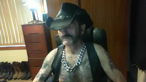 leathergreaser online show from 03-03-26, 10:04