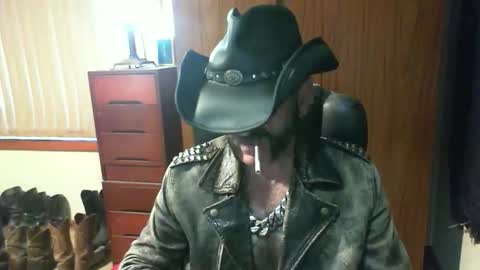 leathergreaser online show from 05-13-26, 08:49