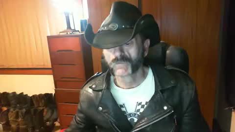 leathergreaser online show from 05-21-26, 07:54