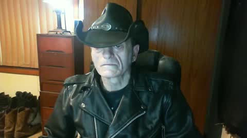 Snapshot of leathergreaser chatting on 07-02-26, 08:04 leathergreaser online show from 07-02-26, 08:04