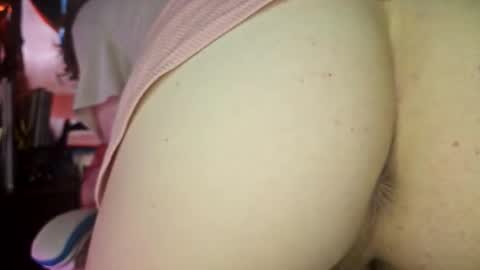 Snapshot of leavibing chatting on 04-23-26, 07:38 LeaVibing online show from 04-23-26, 07:38
