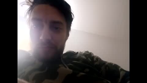 Snapshot of lebeaujo16420 chatting on 03-08-26, 05:55 Tibo online show from 03-08-26, 05:55