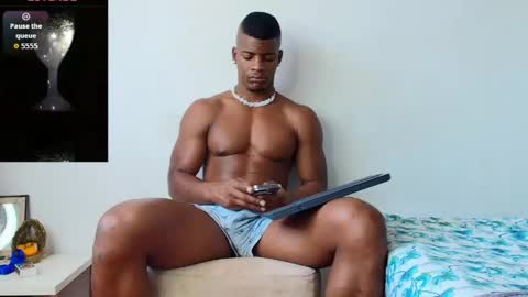 Snapshot of lebron_black_ chatting on 05-09-26, 06:46 Lebron online show from 05-09-26, 06:46