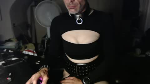 Leather Dog online show from 08-06-26, 12:12