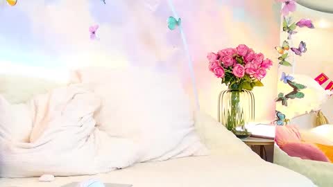 ledy mary online show from 09-28-25, 08:47