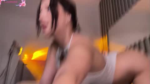 Amelie online show from 11-13-25, 04:50