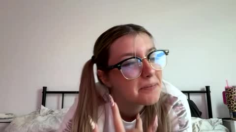 leeannerose online show from 05-24-26, 08:25