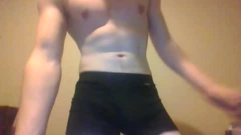 Snapshot of leeatonberg chatting on 02-16-26, 04:19 Lee online show from 02-16-26, 04:19