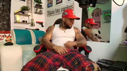 leenar_key online show from 11-10-25, 02:38