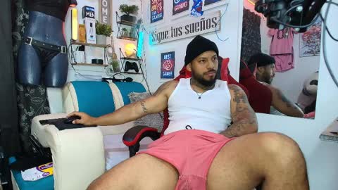 leenar_key online show from 04-08-26, 10:48