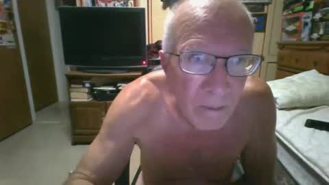 leezamm1132 online show from 05-08-26, 01:44