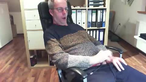 Dave online show from 11-22-25, 09:36