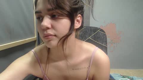 Liya online show from 11-24-25, 04:07