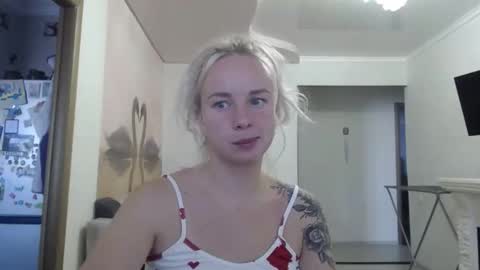 leggywily25 online show from 09-16-25, 11:00