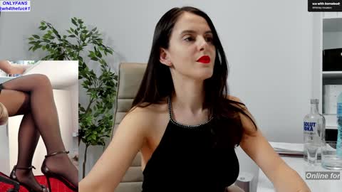 Elle  online show from 02-27-26, 03:34