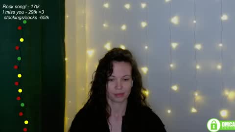 hey Im Leia and I love rock  online show from 04-12-26, 07:19