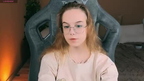 Snapshot of leiamurphy chatting on 05-24-26, 12:54 Leia online show from 05-24-26, 12:54