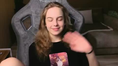 Snapshot of leiamurphy chatting on 07-04-26, 03:40 Leia online show from 07-04-26, 03:40