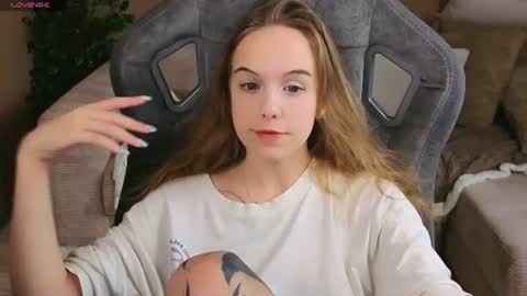 Snapshot of leiamurphy chatting on 08-01-26, 02:16 Leia online show from 08-01-26, 02:16