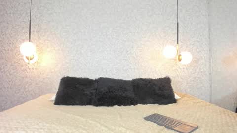 LEIGH ANGELS online show from 11-08-25, 09:57