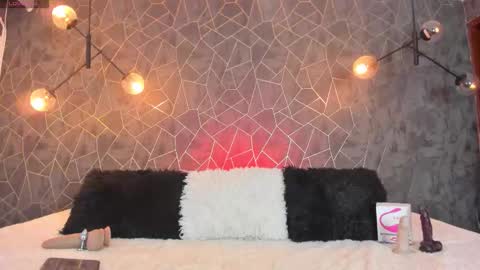 LEIGH ANGELS online show from 03-25-26, 09:43