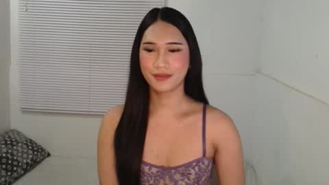 Snapshot of leighs_celine chatting on 02-02-26, 05:00 leighs_celine online show from 02-02-26, 05:00