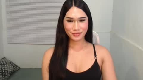 Snapshot of leighs_celine chatting on 02-27-26, 09:48 leighs_celine online show from 02-27-26, 09:48