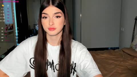 Snapshot of leila_4ever chatting on 12-06-24, 05:20 Leila online show from 12-06-24, 05:20