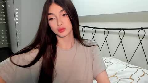 Snapshot of leila_4ever chatting on 03-12-25, 07:38 Leila online show from 03-12-25, 07:38