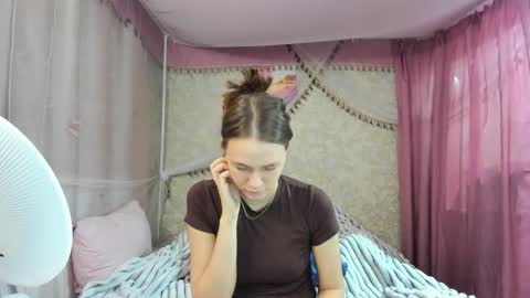 leila_bambi_ online show from 03-25-26, 04:57