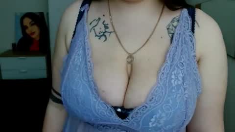 Snapshot of leila_beayte_ chatting on 04-22-26, 04:26 Leila online show from 04-22-26, 04:26