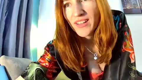 leila_cam18hot online show from 12-19-25, 01:40