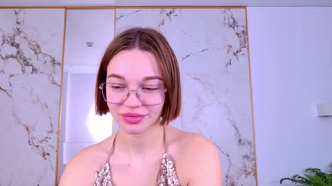 LeilaLawson online show from 12-19-24, 07:07