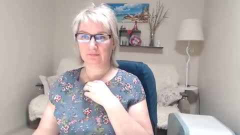 Leila Kinky online show from 03-10-26, 05:34