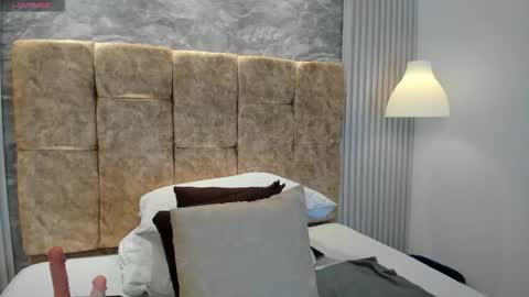 leilapons online show from 10-24-25, 09:00