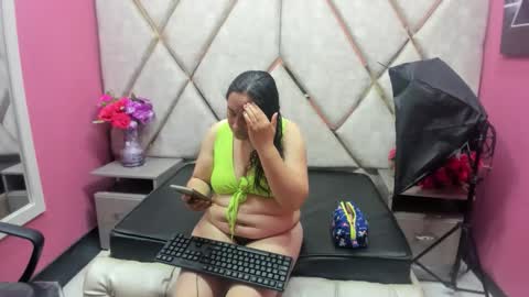 Leila online show from 03-14-26, 11:37