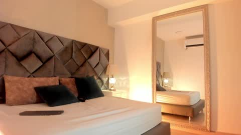 Leizathompson online show from 04-02-26, 05:10