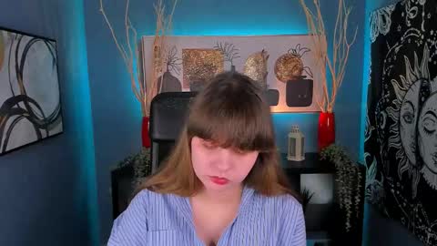 Lela online show from 02-07-25, 09:04