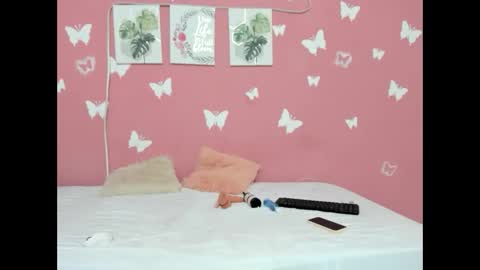 lelany_evans online show from 10-23-25, 09:57