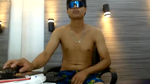 Snapshot of lelehott01 chatting on 06-19-26, 02:27 lelehott01 online show from 06-19-26, 02:27