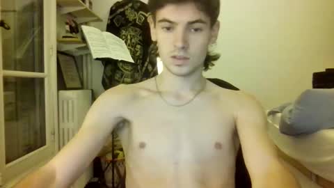 Snapshot of lelele44 chatting on 11-08-25, 04:40 lelele44 online show from 11-08-25, 04:40