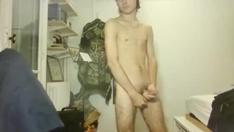 Snapshot of lelele44 chatting on 11-12-25, 09:03 lelele44 online show from 11-12-25, 09:03