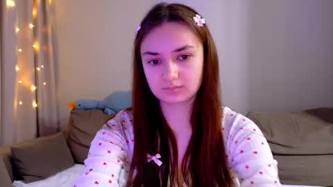 Lelia online show from 11-13-25, 05:39